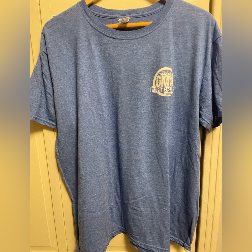 2011 Country Music Association Music Festival Supervisor’s T Size XL